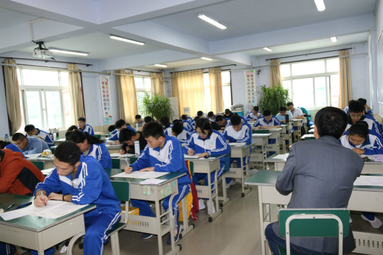 IMG_0915_meitu_19.jpg IMG_0915_meitu_19.jpg