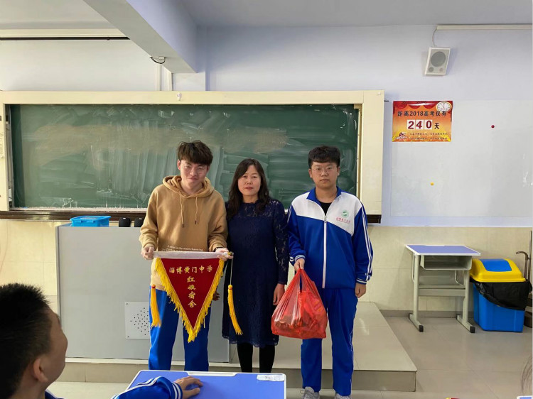 4d5a9dff92b9b4f092870ad8a40f7a3_meitu_5.jpg 4d5a9dff92b9b4f092870ad8a40f7a3_meitu_5.jpg